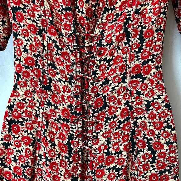 Free People NWT Super Cute Boho Red/Black Floral Dress ** Size S** 🌸🌸 - Picture 4 of 7